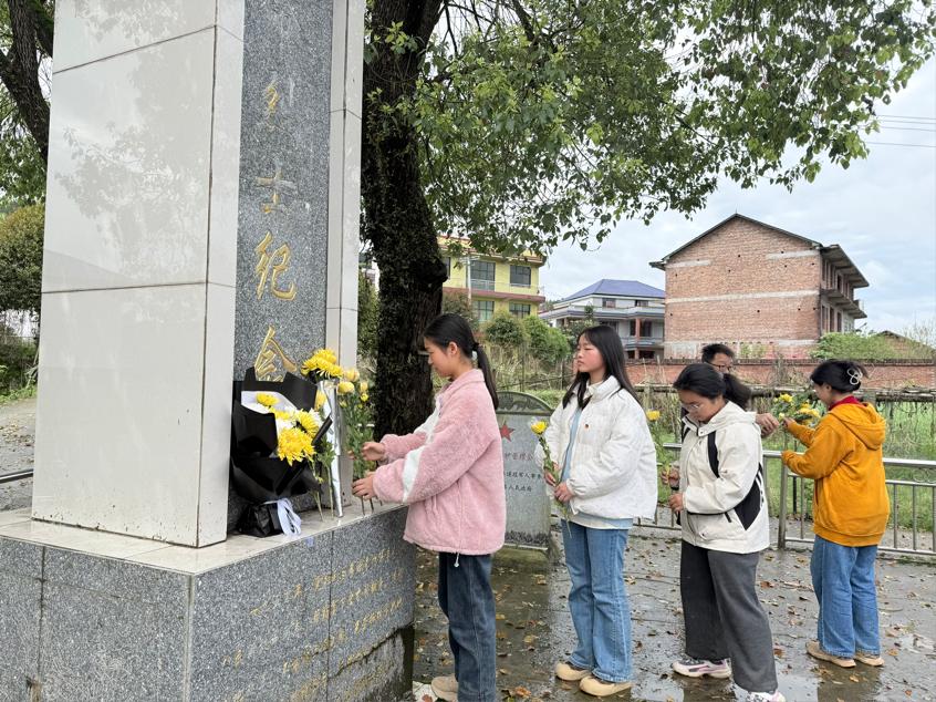 图片2.jpg 图片2.jpg