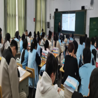 且教且思，共“青”共行——邵阳市迪航高级中学语文教研组教研活动侧记