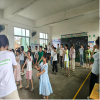 拥抱情绪小怪兽，做自己的心灵舵手——开展“打败情绪小怪兽”主题心理课