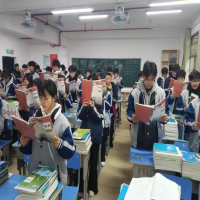 乐中学，学中乐——邵阳市湘智鸿才高级中学语文愉悦式教学法探微