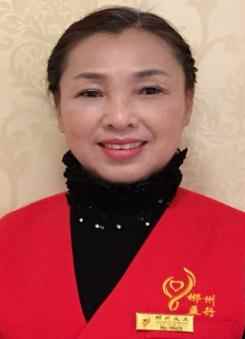 5理事 曾亚萍(以轩)负责宣传组,协助进社区服务工作.jpg